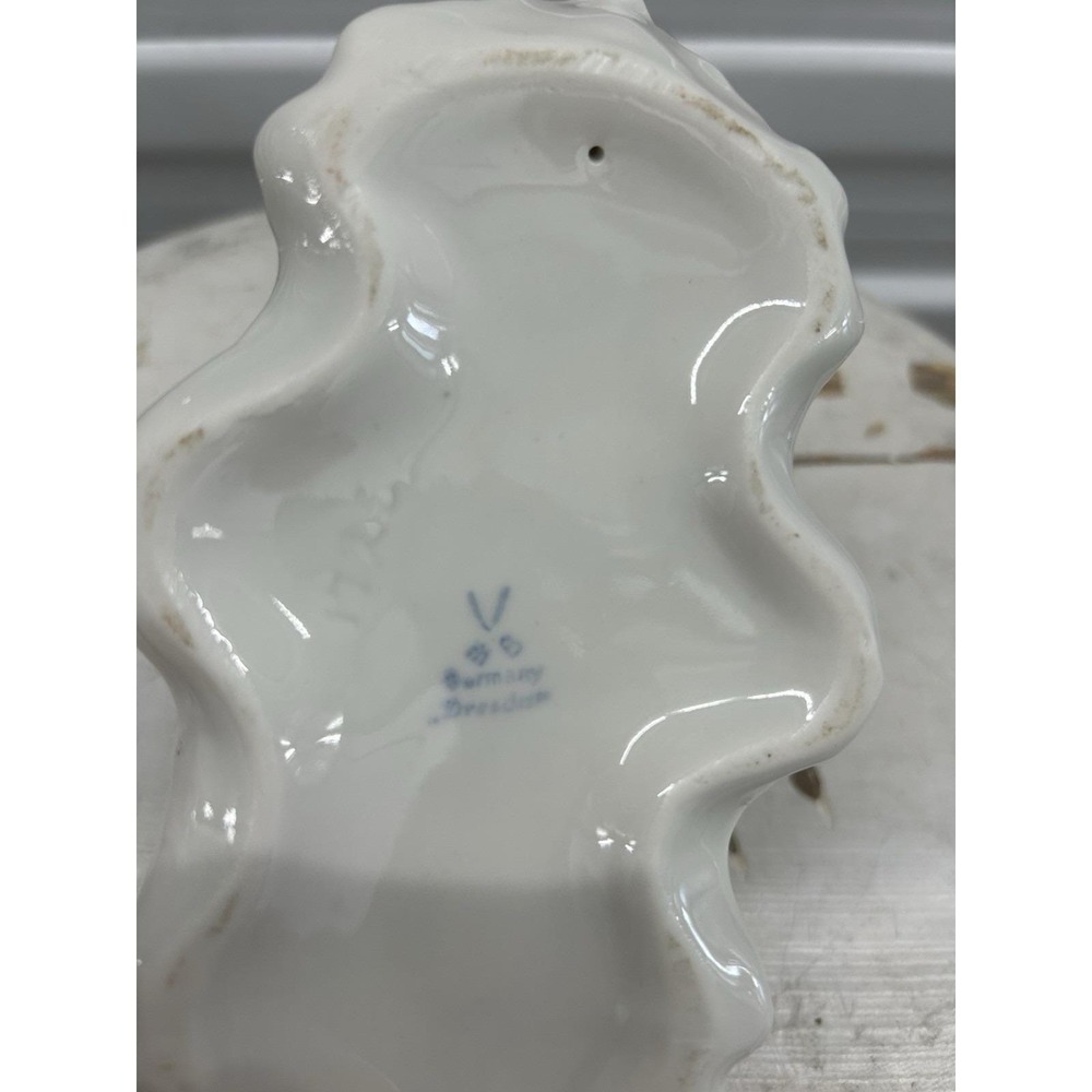 Vintage Dresden Salt and Pepper Set - Picture 7 of 9